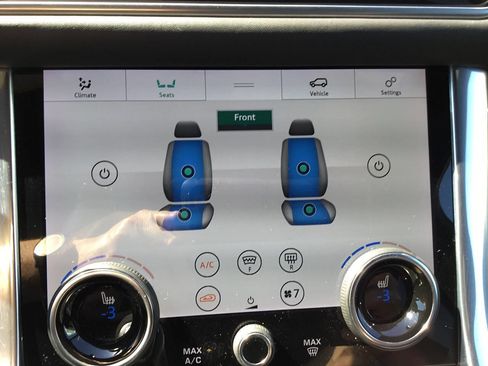 Used 2019 Land Rover Range Rover Sport HST image 38