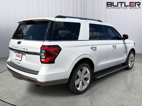 Certified 2024 Ford Expedition King Ranch RWD image 6