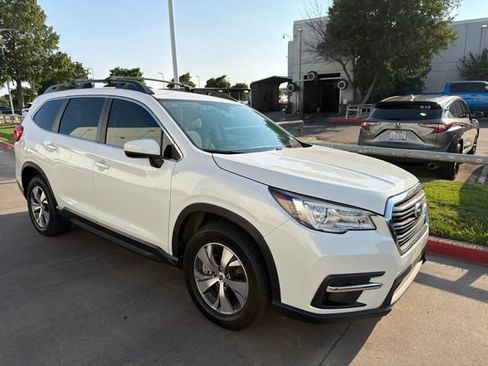 Used 2021 Subaru Ascent Premium w/ Convenience Package AWD/4WD image 2