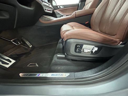 Used 2025 BMW X7 M60i w/ Climate Comfort Package AWD/4WD image 31