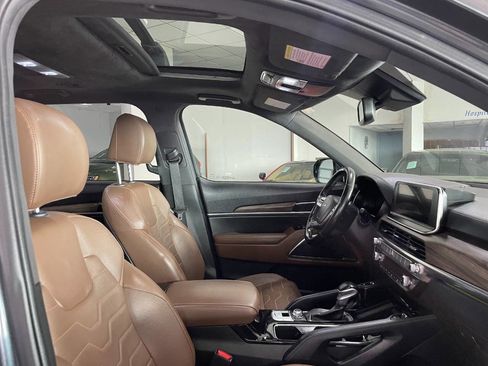 Used 2022 Kia Telluride SX w/ SX Prestige Package image 30