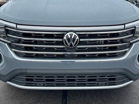 New 2026 Volkswagen Atlas SE image 8
