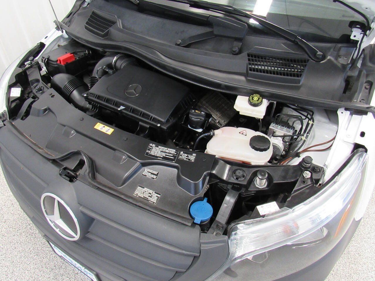 Used 2022 Mercedes-Benz Metris image 32