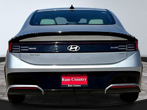 Used 2025 Hyundai Sonata SEL FWD image 6