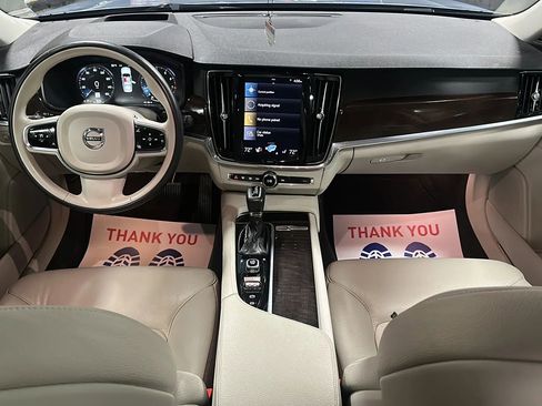 Used 2020 Volvo S90 T6 Momentum image 19