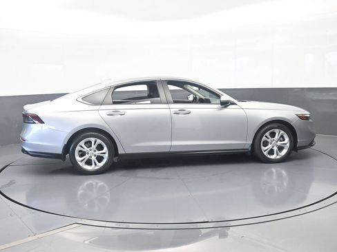 Used 2024 Honda Accord LX image 7