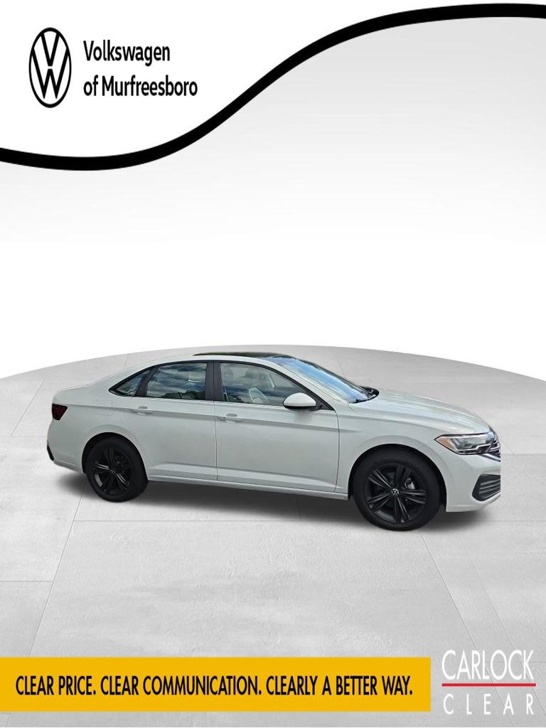 Used 2024 Volkswagen Jetta SE FWD image 3