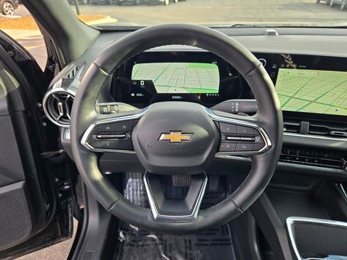 Certified 2025 Chevrolet Equinox LT image 28