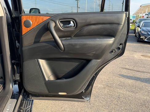 Used 2018 INFINITI QX80 4WD w/ Driver Assistance Package image 31