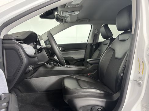 Used 2022 Jeep Compass Latitude w/ Convenience Group AWD/4WD image 6