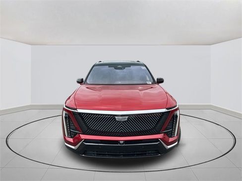 New 2026 Cadillac Vistiq Luxury image 2