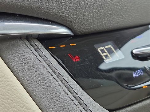 Certified 2022 Cadillac XT5 Premium Luxury image 34