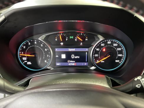 Used 2022 Chevrolet Equinox RS w/ RS Leather Package image 23