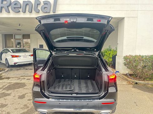 Used 2025 Mercedes-Benz GLA 250 4MATIC image 31