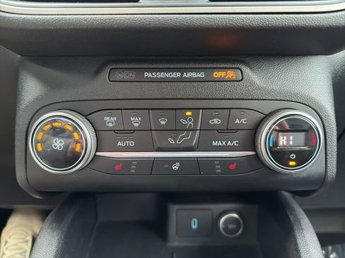 Used 2020 Ford Escape SEL image 30