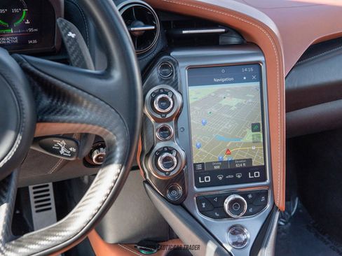 Used 2018 McLaren 720S Luxury image 22