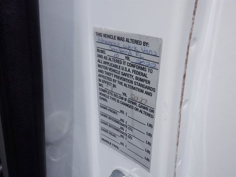 Used 2020 Nissan NV 2500 S RWD image 13