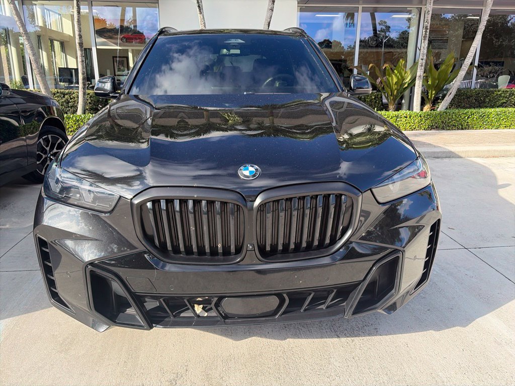 Certified 2025 BMW X5 xDrive40i w/ M Sport Package AWD/4WD image 2