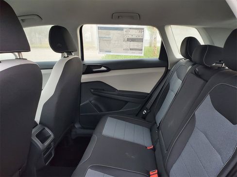 New 2026 Volkswagen Taos S image 5