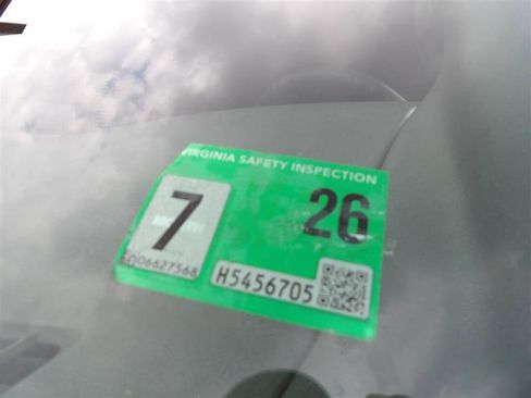 Used 2019 GMC Savana 2500 image 17