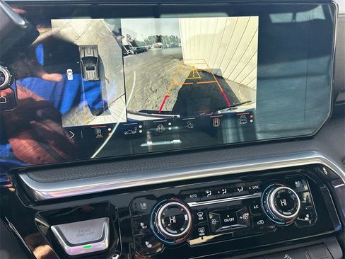 Used 2024 GMC Sierra 2500 Denali w/ Denali Reserve Package image 31