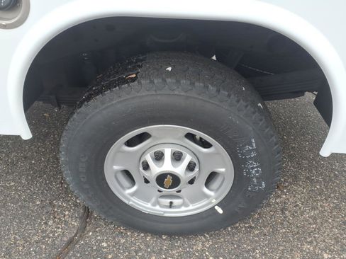 New 2024 Chevrolet Silverado 2500 W/T image 9