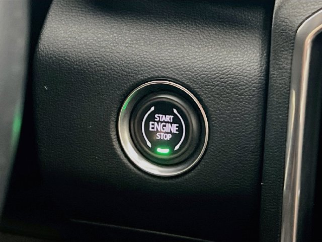 Used 2024 GMC Acadia Elevation w/ Luxury Package FWD image 16