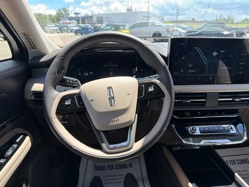 Used 2024 Lincoln Corsair AWD w/ Equipment Group 101A image 14