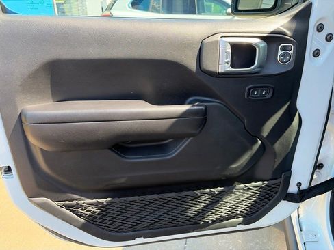 Used 2021 Jeep Wrangler Unlimited Sport AWD/4WD image 14