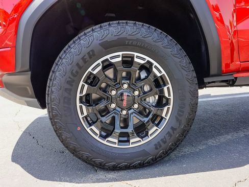 New 2026 GMC Canyon AT4 AWD/4WD image 7