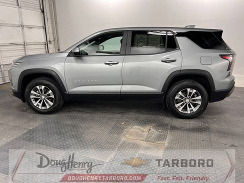 Used 2025 Chevrolet Equinox LT FWD image 5