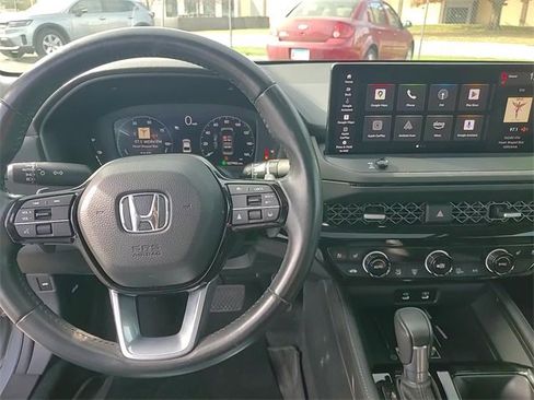 Used 2023 Honda Accord Touring image 22