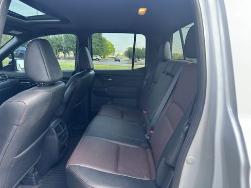 Used 2022 Honda Ridgeline Black Edition image 17