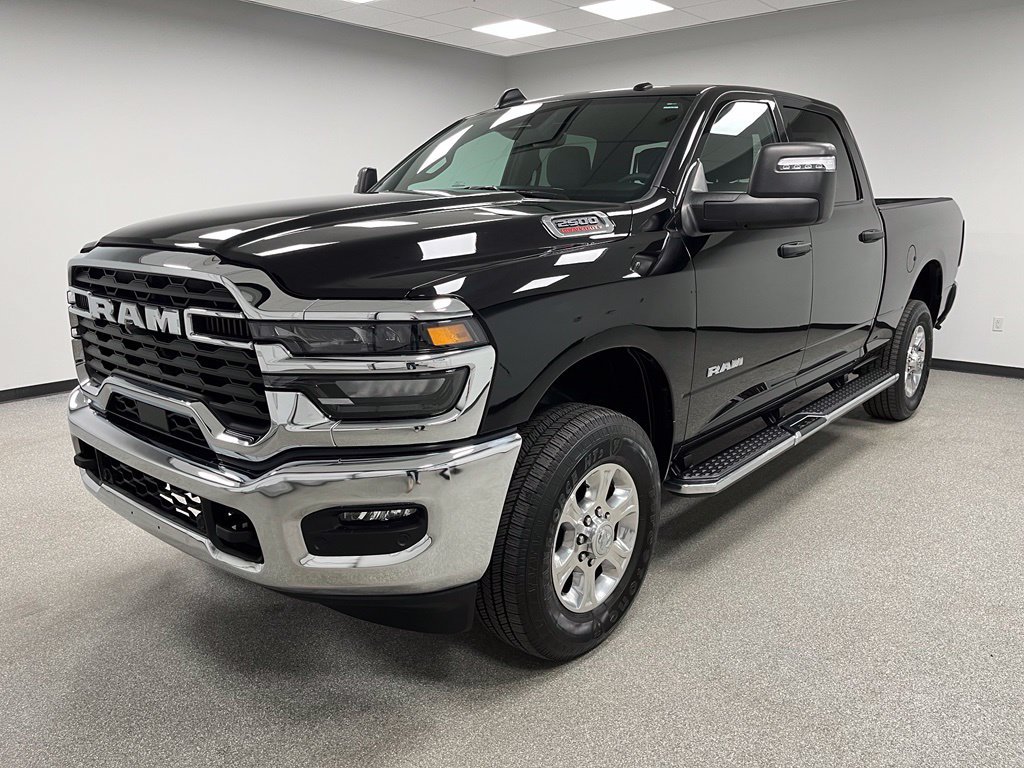 Used 2026 RAM 2500 Big Horn AWD/4WD image 4