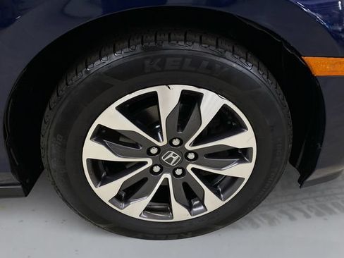 Used 2021 Honda Odyssey EX-L image 17