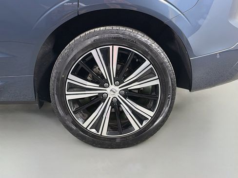 Certified 2023 Volvo XC60 B5 Plus w/ Protection Package Premier FWD image 29