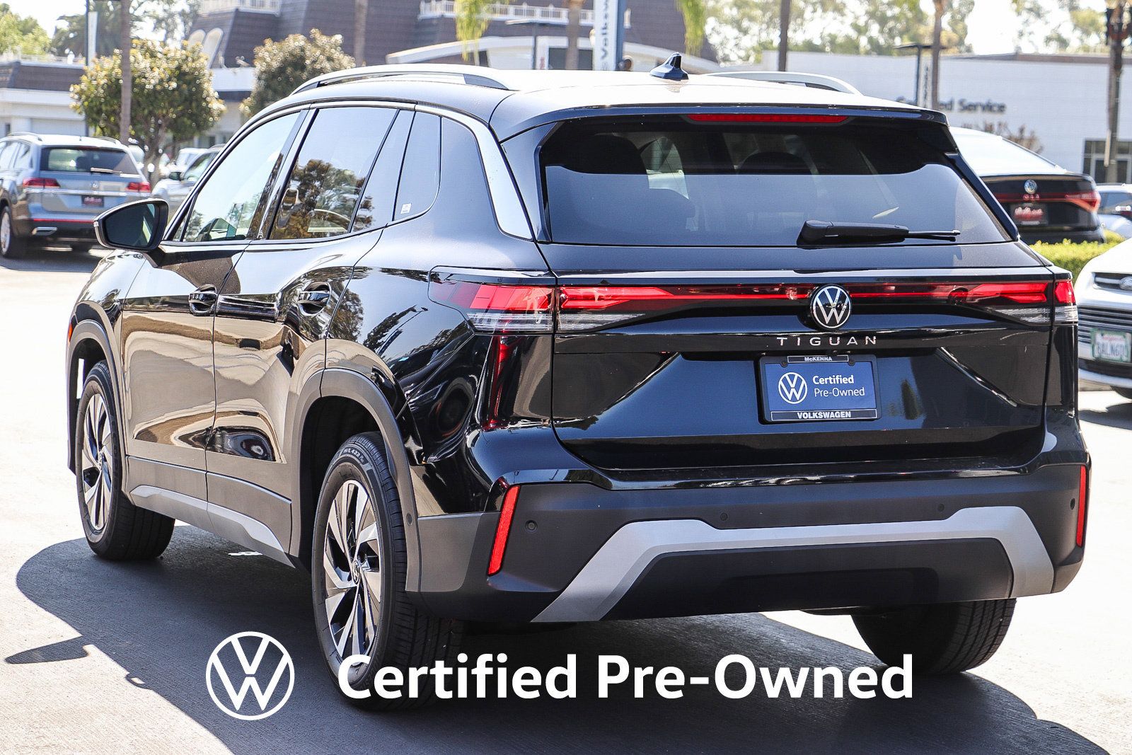 Used 2025 Volkswagen Tiguan S FWD image 9