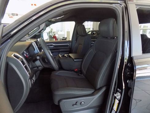 Certified 2025 RAM 1500 Big Horn AWD/4WD image 16