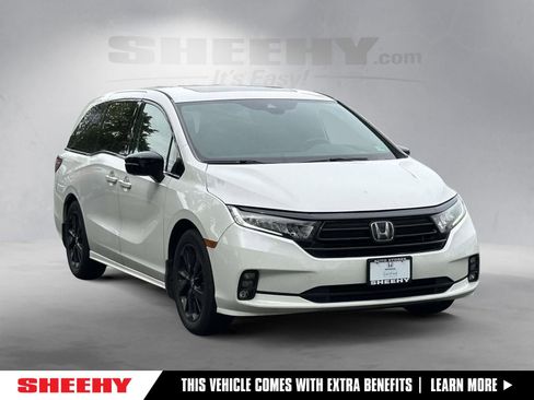 Certified 2023 Honda Odyssey Sport image 1