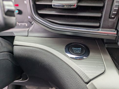 Certified 2022 Ford Explorer XLT w/ Equipment Group 202A image 26