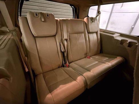 Used 2015 Ford Expedition EL XLT w/ Equipment Group 202A image 28