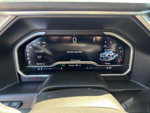 Used 2024 GMC Sierra 3500 Denali w/ Denali Reserve Package AWD/4WD image 8