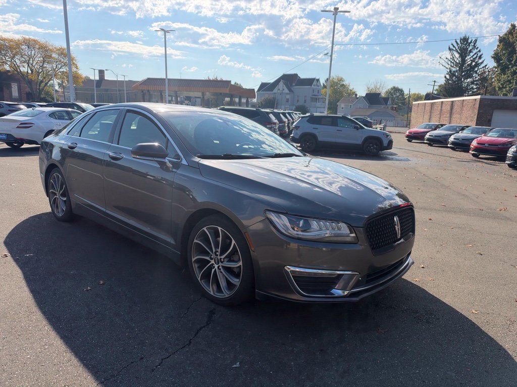 Used 2019 Lincoln MKZ Reserve w/ Reserve Plus Package FWD image 3