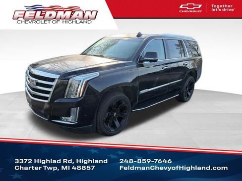 Used 2018 Cadillac Escalade Luxury AWD/4WD image 1
