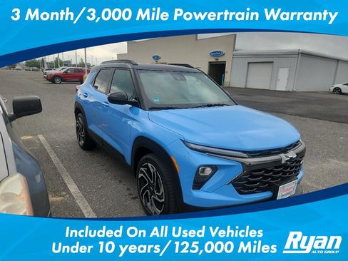 Used 2024 Chevrolet TrailBlazer RS w/ Driver Confidence Package FWD image 1