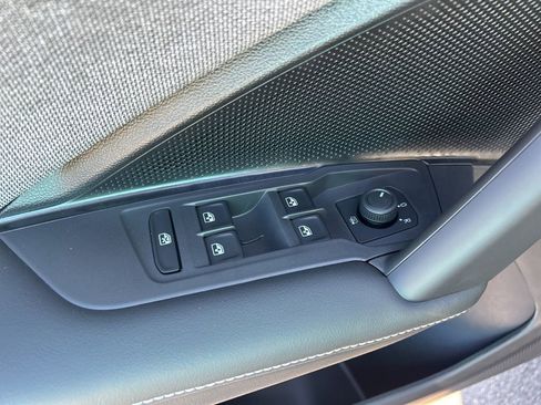 New 2026 Volkswagen Tiguan S image 18