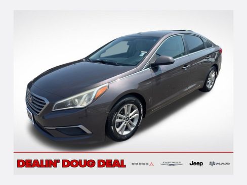Used 2017 Hyundai Sonata SE FWD image 1