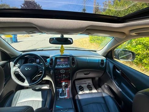 Used 2016 INFINITI QX50 AWD w/ Premium Plus Package image 25