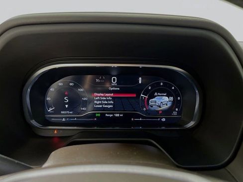 Used 2023 GMC Yukon SLT w/ Max Trailering Package image 19