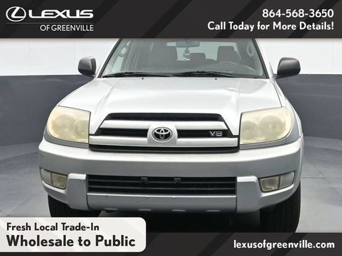 Used 2004 Toyota 4Runner SR5 RWD image 3